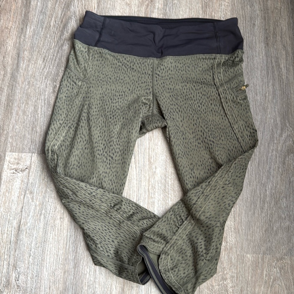 Lululemon Run: Top Speed Crop *Full-On Luxtreme